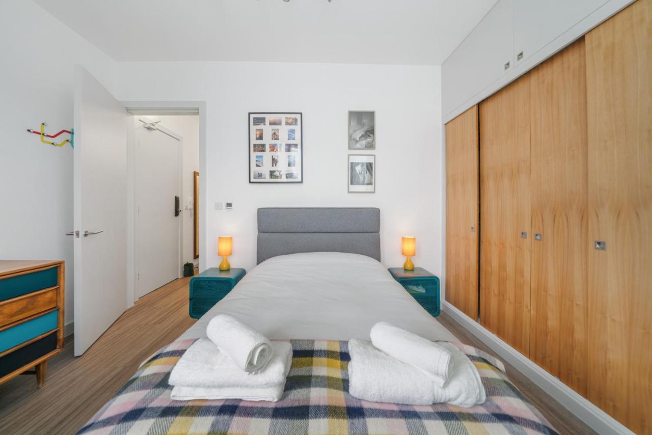 Ickburgh Road Guesthouse Londen Buitenkant foto