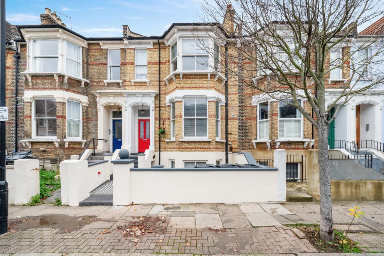 Ickburgh Road Guesthouse Londen Buitenkant foto